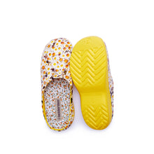Load image into Gallery viewer, Daisy Lemon Garden Clogs Backdoorshoes®