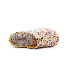 Load image into Gallery viewer, Daisy Lemon Garden Clogs Backdoorshoes®