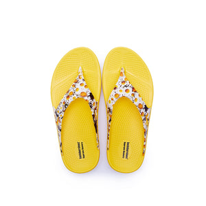 Daisy pattern printed yellow bright supersole comfortable recovery flip flops