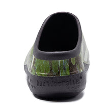 Load image into Gallery viewer, Green Camo Chunky Tread Clogs