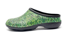 Load image into Gallery viewer, Grass Chunky Tread Clogs
